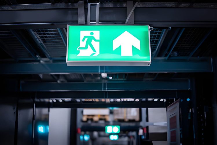 Cara Memilih Safety Sign yang Tepat untuk Perusahaan Anda